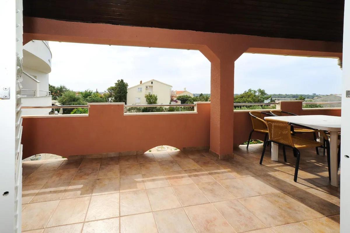 Avada Premium Apartment Novalja Luaran gambar