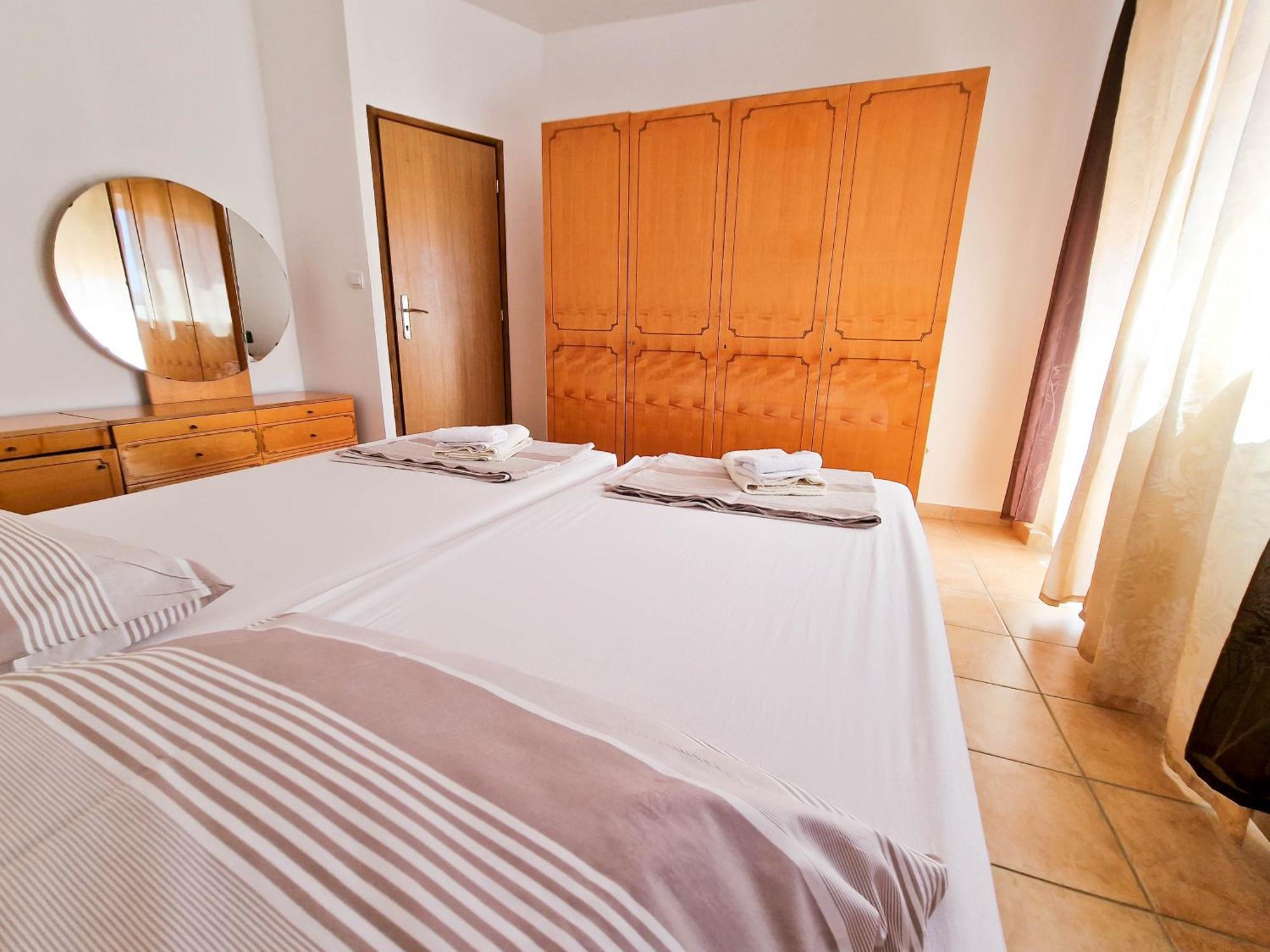 Avada Premium Apartment Novalja Luaran gambar